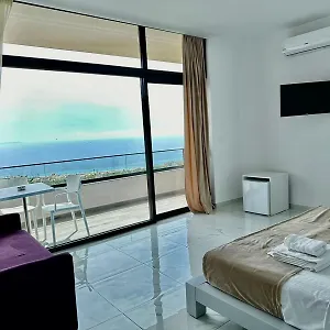 Hotel Wait 'n Sea, Himare